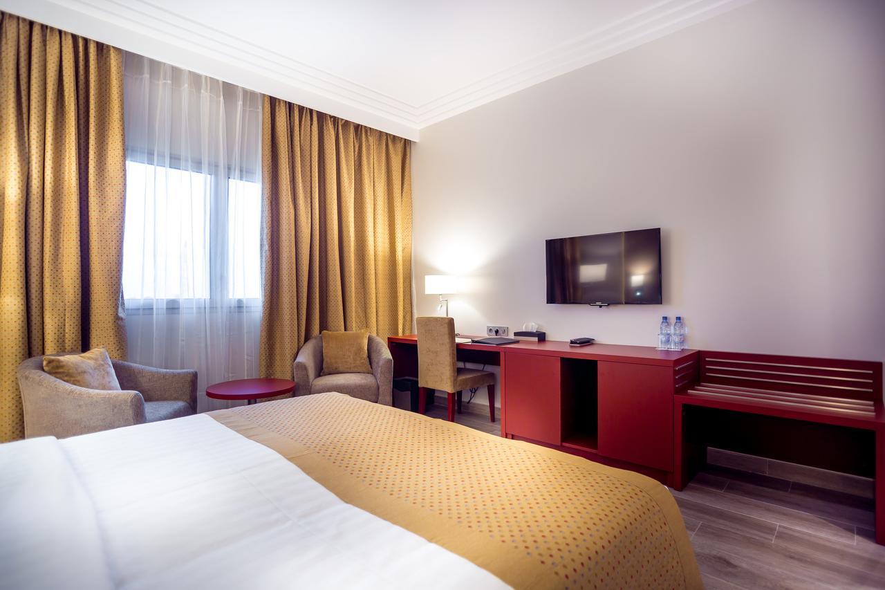 Hotel Golden Tulip Le Diplomate Cotonou Exteriér fotografie